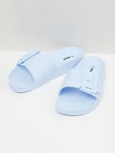 max Women Blue Sliders