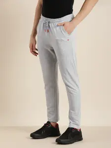 Invictus Indoor Men Grey Melange Solid Mid-Rise Regular Track Pants