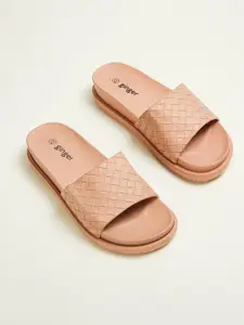 Ginger by Lifestyle Women Pink Sliders