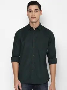 FOREVER 21 Men Green Slim Fit Opaque Casual Shirt