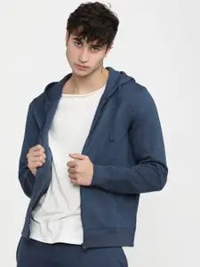 HIGHLANDER Men Blue Sweatshirt