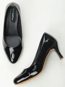Walkfree Black Slim Heels Pumps