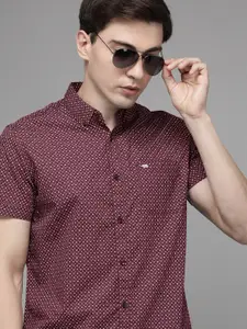 THE BEAR HOUSE Men Maroon Slim Fit Printed Pure Cotton Casual Shirt