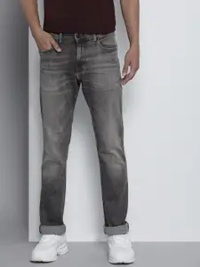 Tommy Hilfiger Men Black Scanton Slim Fit Mid-Rise Light Fade Stretchable Jeans