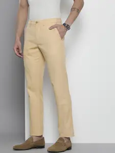 Tommy Hilfiger Men Textured Mid-Rise Smart Casual Trousers