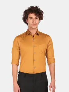 Arrow Men Yellow Slim Fit Formal Shirt