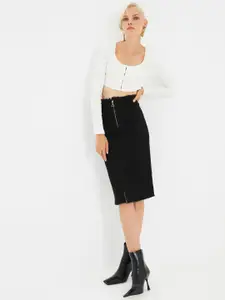 Trendyol Women Black Solid Knee Length Pencil Skirt