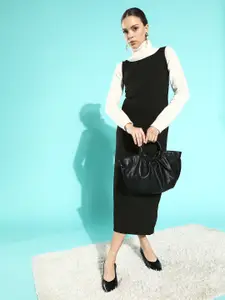CHIC BY TOKYO TALKIES Black Solid Knitted Dress