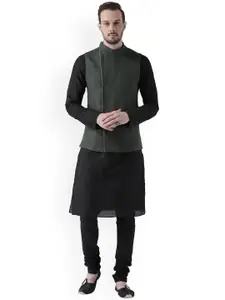 KISAH Men Black Kurta with Churidar