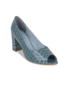 SHUZ TOUCH Blue Textured Block Peep Toes with Bows