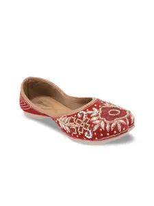 DESI COLOUR Women Red Ethnic Mojaris Flats