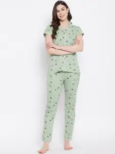 Camey Women Green & White Graphic Printed Pure Cotton Nightsuit
