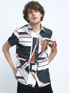 HIGHLANDER Men White & Grey Geometric Printed Slim Fit Casual Shirt