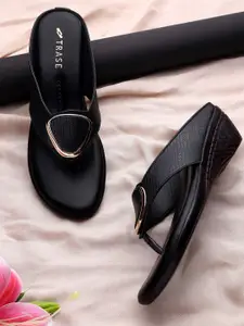 TRASE Black Wedge Sandals