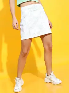 Tokyo Talkies Women White & Green Printed Mini Straight Skirts