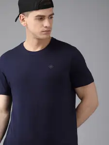 Arrow Men Navy Blue Solid Slim Fit Pure Cotton Casual T-shirt