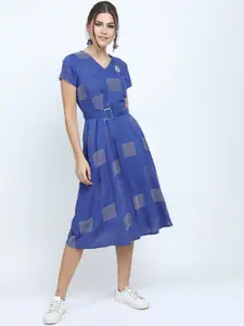 Vishudh Women Blue Abstract Printed Midi Dress
