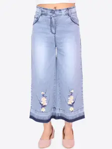 CUTECUMBER Girls Blue Bootcut Heavy Fade Embroidered Stretchable Jeans