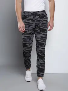 Dennis Lingo Men Grey Camouflage Printed Tapered Fit Joggers Trousers