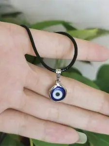 EL REGALO Women Black & White Evil Eye Pendant Chain