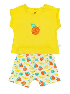 H By Hamleys Girls Infants Yellow & White Printed Pure Cotton T-shirt with Shorts