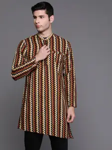 Indo Era Men Maroon & Black Geometric Printed Pure Cotton Kurta
