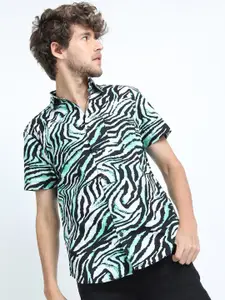 HIGHLANDER Men Black Slim Fit Printed Casual Shirt