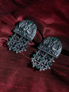 GloBox By ZeroKaata Women Silver-Toned Contemporary Studs Earrings