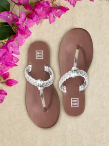 POSTCARD Women Silver-Toned & Brown Woven Design T-Strap Flats