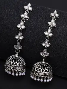 KARATCART Silver-Toned Dome Shaped Oxidised Silver Pearl & Kundan Studded Jhumkas Earrings