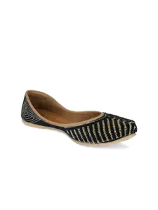 DESI COLOUR Women Black Embellished Leather Ethnic Mojaris Flats