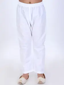 VASTRAMAY Boys White Solid Cotton Pyjamas