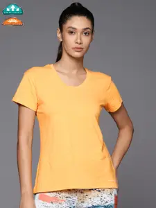 Columbia Women Yellow Solid Omni Heat Infinity T-shirt