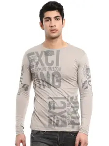 V-Mart Men Grey Typography Printed Cotton Slim Fit T-shirt