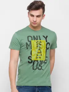 Globus Men Green Printed Slim Fit T-shirt