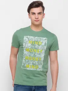 Globus Men Green Typography Printed Pure Cotton Applique Slim Fit T-shirt