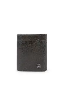 Belwaba Men Olive Green Textured Leather Three Fold Wallet