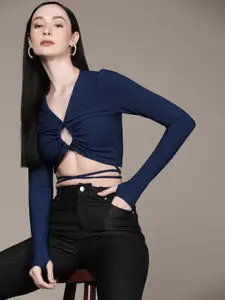 bebe Daylight Blue All Day Cut Out Detail Fitted Crop Top