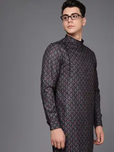 Manyavar Men Black & Blue Ethnic Motifs Printed Kurta