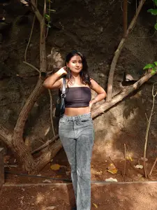 Tokyo Talkies Women Grey Straight Fit Clean look Light Fade Jeans