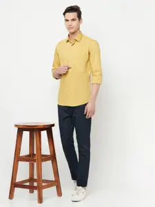 Crimsoune Club Men Yellow Slim Fit Casual Shirt