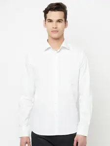 Crimsoune Club Men White Slim Fit Casual Shirt