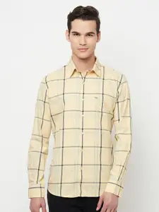 Crimsoune Club Men Yellow Slim Fit Windowpane Checked Casual Shirt