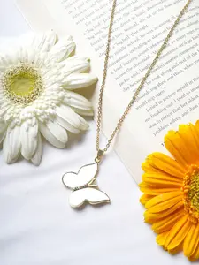 JOKER & WITCH White Butterfly Necklace
