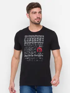 SPYKAR Men Black & White Typography Printed Slim Fit T-shirt