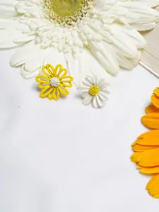 BEWITCHED Pack Of 2 White & Yellow Floral Studs Earrings