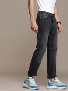 Calvin Klein Jeans Men Black Body Fit Light Fade Stretchable Jeans