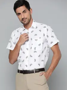 DENNISON Men White Conversational Printed Smart Slim Fit Casual Shirt