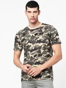 Celio Men Off White & Green Camouflage Printed T-shirt