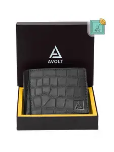 AVOLT Men Black Leather Two Fold Wallet